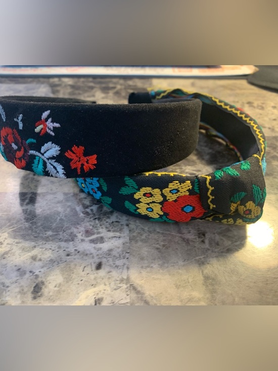 Accessories - Floral Embroidered Black Headbands - Set of 2